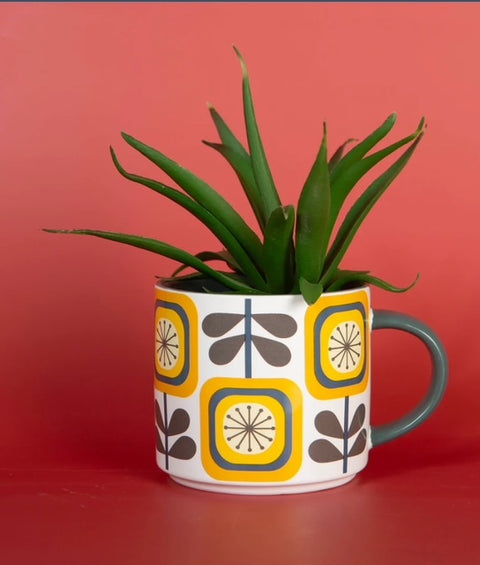 Mid Century Mod Sunflower Yellow Matte Mug
